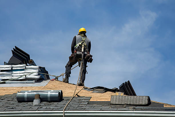 Professional Gutter Installation technician working in Garfield, WA